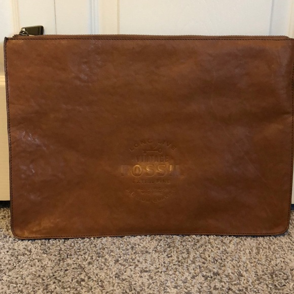 fossil laptop sleeve